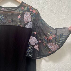 Kim‎ & Cami Black Floral Embroidered Mesh Top Blouse Flared Sleeve